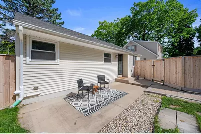 107 N 92nd St, Milwaukee, WI 53226 - Photo 25