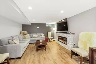 11344 N Lake Shore Dr, Mequon, WI 53092 - Photo 25