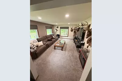 3747  Maplewood Ct, Richfield, WI 53033 - Photo 3