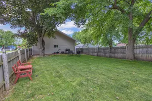 1520 Columbia Ave, Oshkosh, WI 54906 - Photo 25