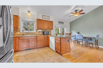 1520  Columbia Ave, Oshkosh, WI 54901 - Photo 5