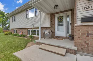 1520 Columbia Ave, Oshkosh, WI 54906 - Photo 19
