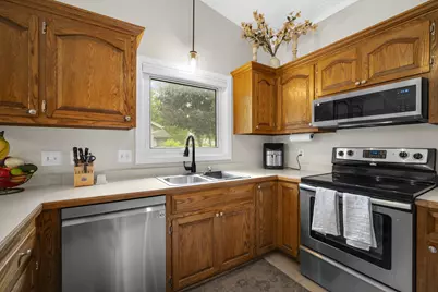 2607  Lancaster Dr, Waukesha, WI 53188 - Photo 19