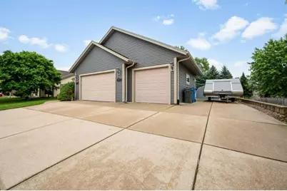203  Jenna Ct, Watertown, WI 53098 - Photo 3