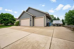 203 Jenna Ct, Watertown, WI 53098 - Photo 3