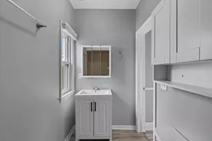 1722 S 66th St, West Allis, WI 53214 - Photo 17