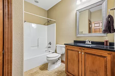534  Garden Prairie Dr #7, Waukesha, WI 53186 - Photo 31