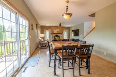 934  Cascade Cir, Hartford, WI 53027 - Photo 35