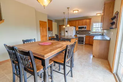 934  Cascade Cir, Hartford, WI 53027 - Photo 29