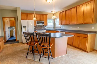 934  Cascade Cir, Hartford, WI 53027 - Photo 31