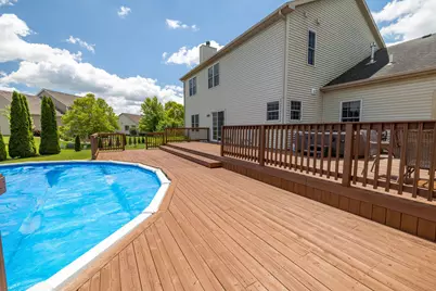 934  Cascade Cir, Hartford, WI 53027 - Photo 5