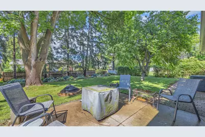 1160 W 19th Ave, Oshkosh, WI 54901 - Photo 17