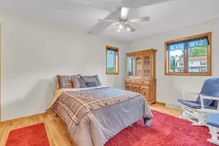 1160 W 19th Ave, Oshkosh, WI 54902 - Photo 11