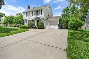 1121 Hawthorne Ave, Janesville, WI 53545 - Photo 3