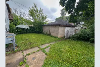 2548 N 49th St, Milwaukee, WI 53210 - Photo 13