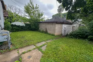 2548 N 49th St, Milwaukee, WI 53210 - Photo 13