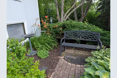 631  Jordan Cir, Richfield, WI 53017 - Photo 3