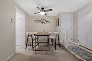 950 Woodridge Ct, Lake Geneva, WI 53147 - Photo 3