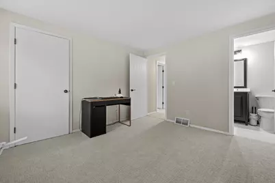950  Woodridge Ct #5B, Lake Geneva, WI 53147 - Photo 13