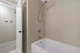 950 Woodridge Ct, Lake Geneva, WI 53147 - Photo 11