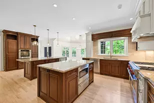2146 W Columbia Dr, Mequon, WI 53092 - Photo 13