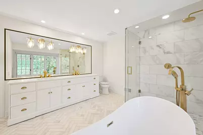 2146 W Columbia Dr, Mequon, WI 53092 - Photo 27