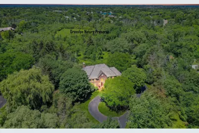 2146 W Columbia Dr, Mequon, WI 53092 - Photo 57