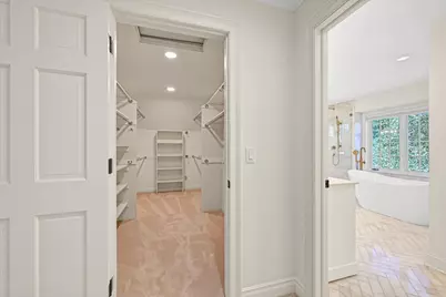 2146 W Columbia Dr, Mequon, WI 53092 - Photo 27