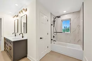 2146 W Columbia Dr, Mequon, WI 53092 - Photo 33