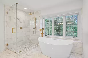 2146 W Columbia Dr, Mequon, WI 53092 - Photo 25