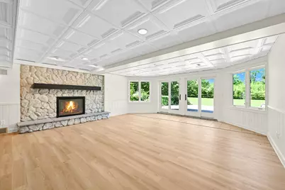 2146 W Columbia Dr, Mequon, WI 53092 - Photo 49