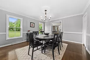 123 W Glenview Ct, Mequon, WI 53092 - Photo 13