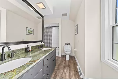 123 W Glenview Ct, Mequon, WI 53092 - Photo 17