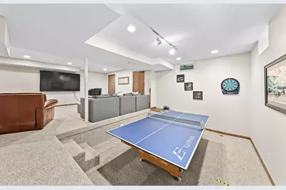 123 W Glenview Ct, Mequon, WI 53092 - Photo 27