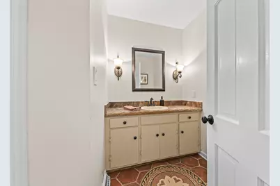 123 W Glenview Ct, Mequon, WI 53092 - Photo 19