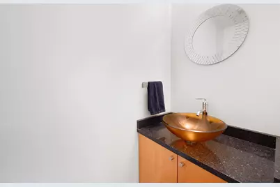 1727 N 49th St, Milwaukee, WI 53208 - Photo 9