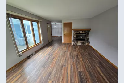 W157N11457  Hilbert Ln #B, Germantown, WI 53022 - Photo 9