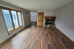 W157N11457 Hilbert Ln, Germantown, WI 53022 - Photo 9