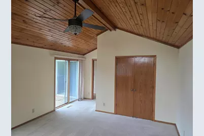 W157N11457  Hilbert Ln #B, Germantown, WI 53022 - Photo 13