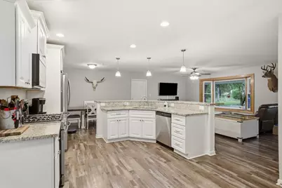 21204  North Cape St, Racine, WI 53182 - Photo 7