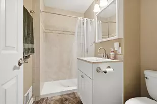 21204 Northcape St, Racine, WI 53182 - Photo 13