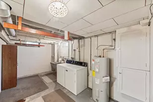 3148 S 30th St, Milwaukee, WI 53215 - Photo 11