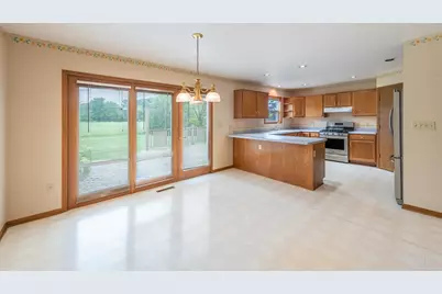 3740  109th St, Pleasant Prairie, WI 53158 - Photo 5