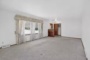 3168 Wheelock Dr, Racine, WI 53405 - Photo 3