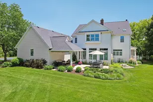 191 Fieldstone Rd, Delafield, WI 53018 - Photo 9
