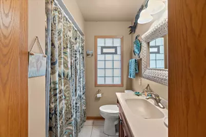 7024 W Lakefield Dr, Milwaukee, WI 53219 - Photo 21