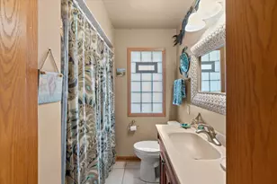 7024 W Lakefield Dr, Milwaukee, WI 53219 - Photo 21