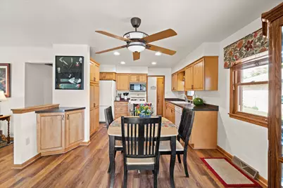 7024 W Lakefield Dr, Milwaukee, WI 53219 - Photo 11