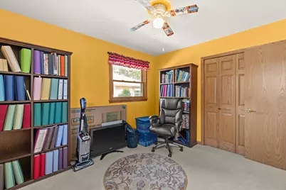 7024 W Lakefield Dr, Milwaukee, WI 53219 - Photo 19