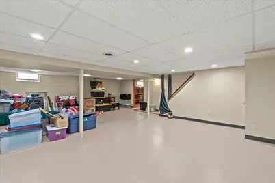7024 W Lakefield Dr, Milwaukee, WI 53219 - Photo 23